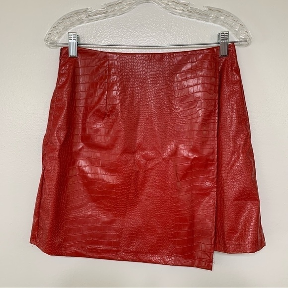 Shein Dark Red Faux Snake Skin Faux Wrap Mini Skirt Size M - Picture 1 of 4